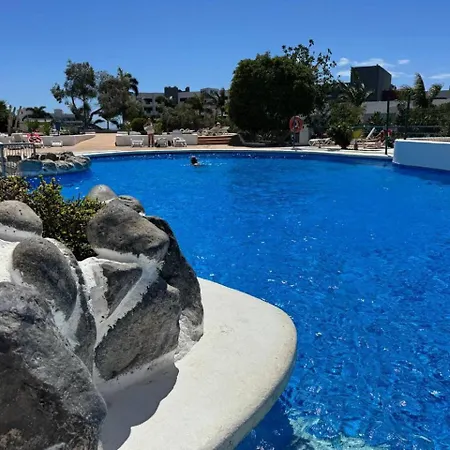 Feriehus Oceanview Paradise 2br: High-speed Wifi & Office | Walk To & Restaurants *